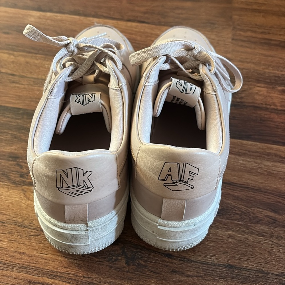 Nike Air Force Shoes - Picture 2 of 4